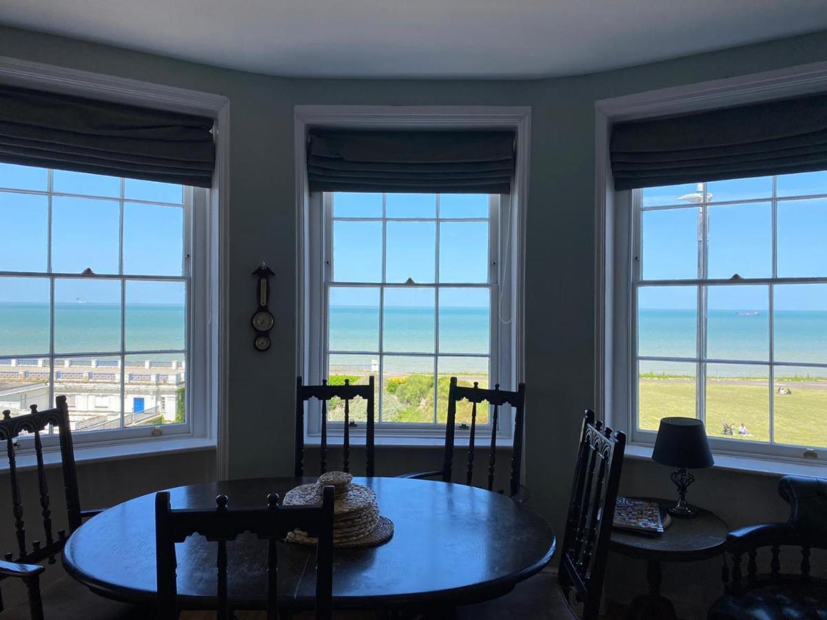 Captain'S Quarters - Stunning Sea Views Lägenhet Margate Exteriör bild